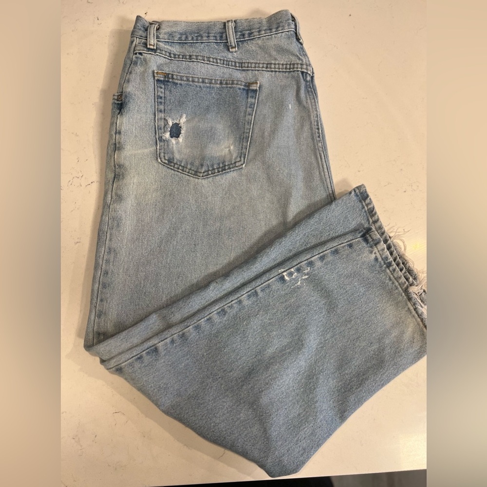 Mens WRANGLER Comfort Denim Relaxed Fit Light Wash Jeans 97601SB Size 42x30